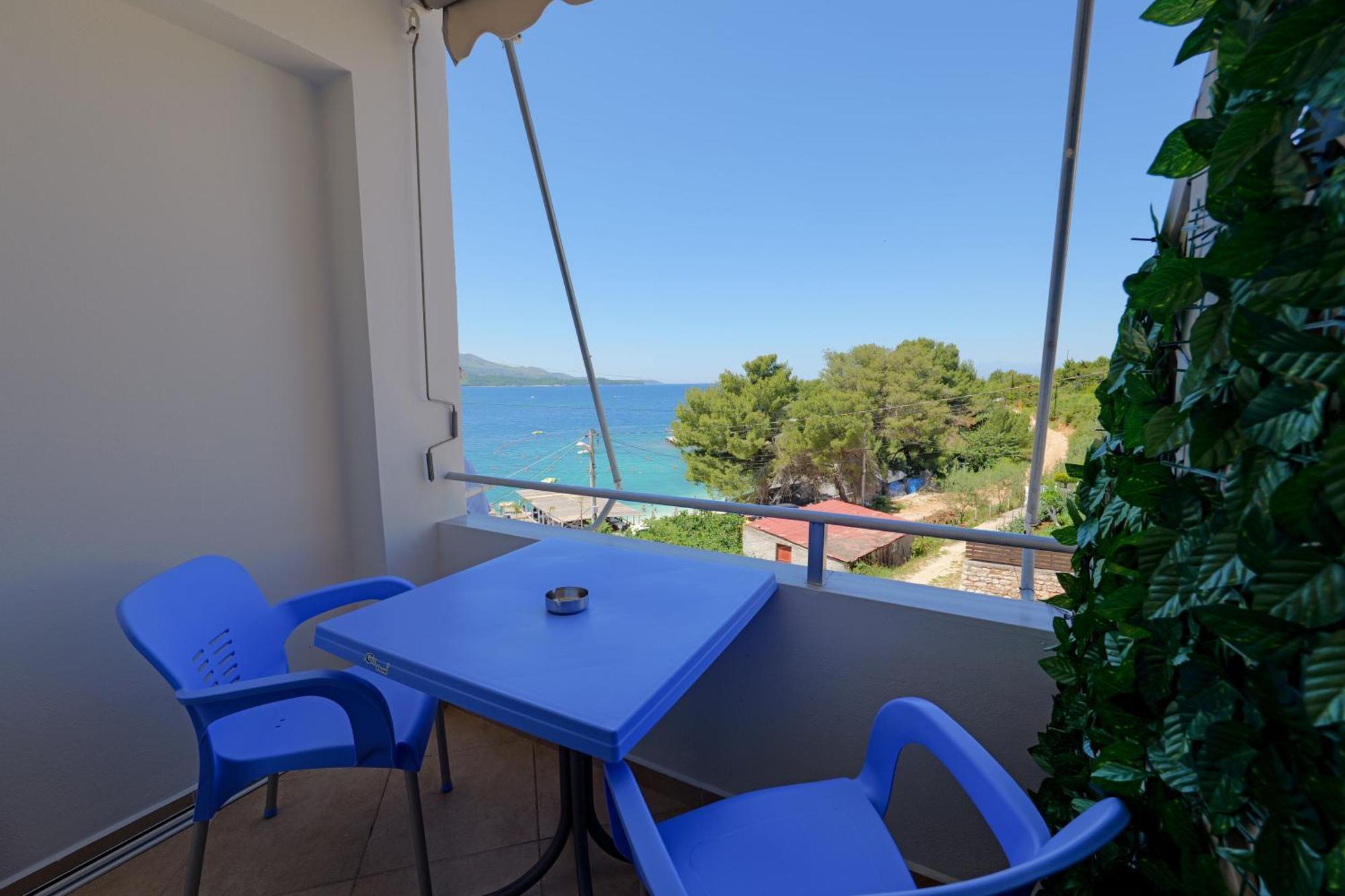 Tori's Guesthouse Ksamil Eksteriør billede